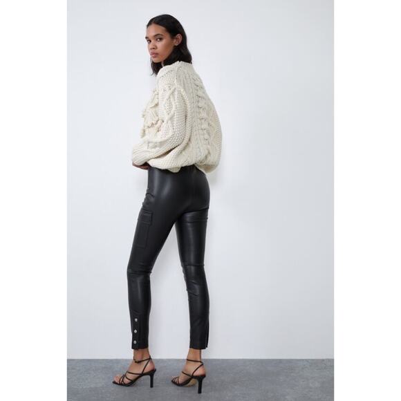 NWT ZARA Button Cargo Faux Leather Mid-Rise Leggings Black Size M Minimalist - Picture 4 of 16